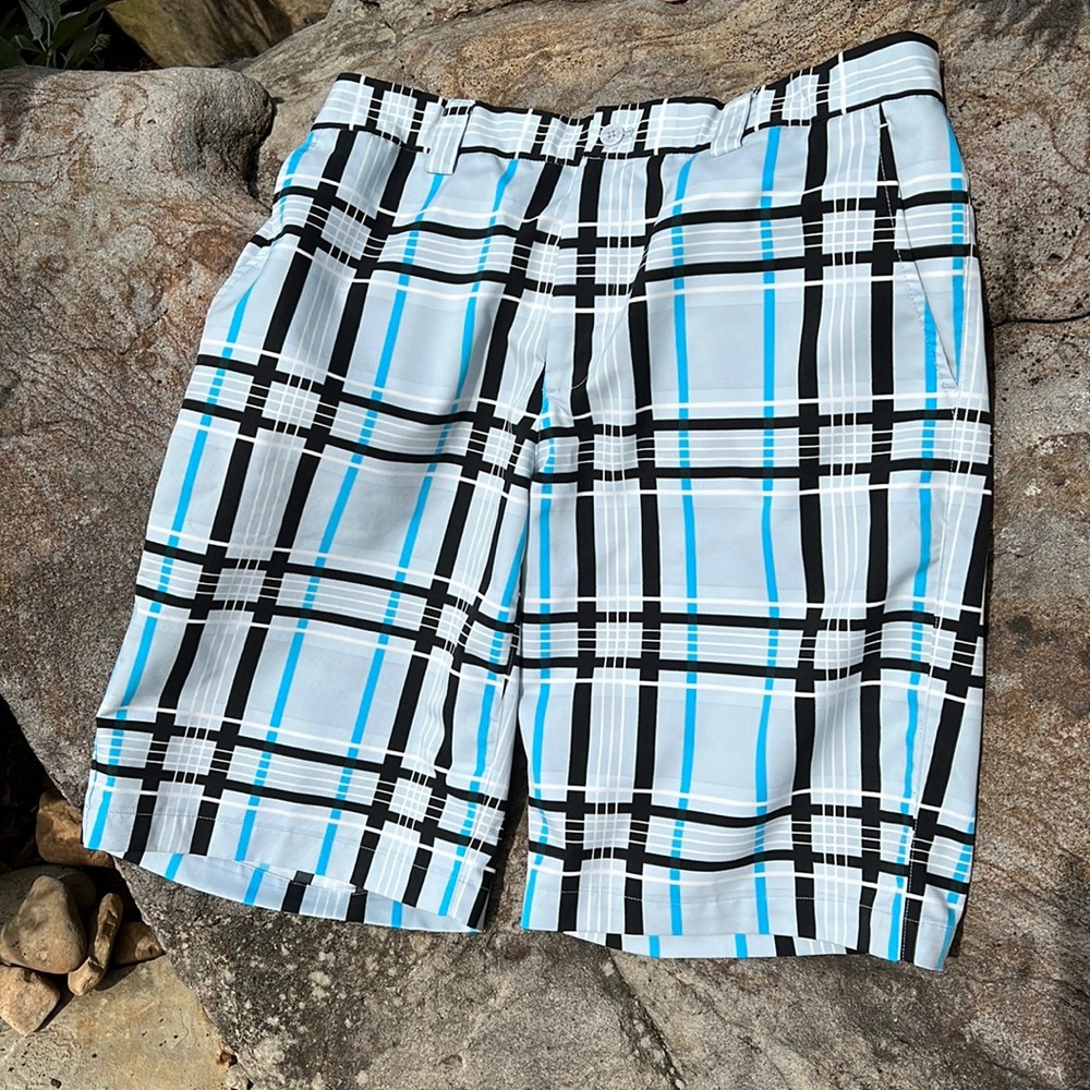 Men’s Sligo Plaid Golf Shorts Size 32
